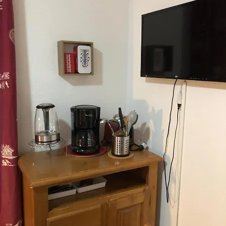 Appartement Super Besse Station Le Bessard 2 Quartier Bois De La Reine 5 Couchages Vassiviere (Puy de Dome)